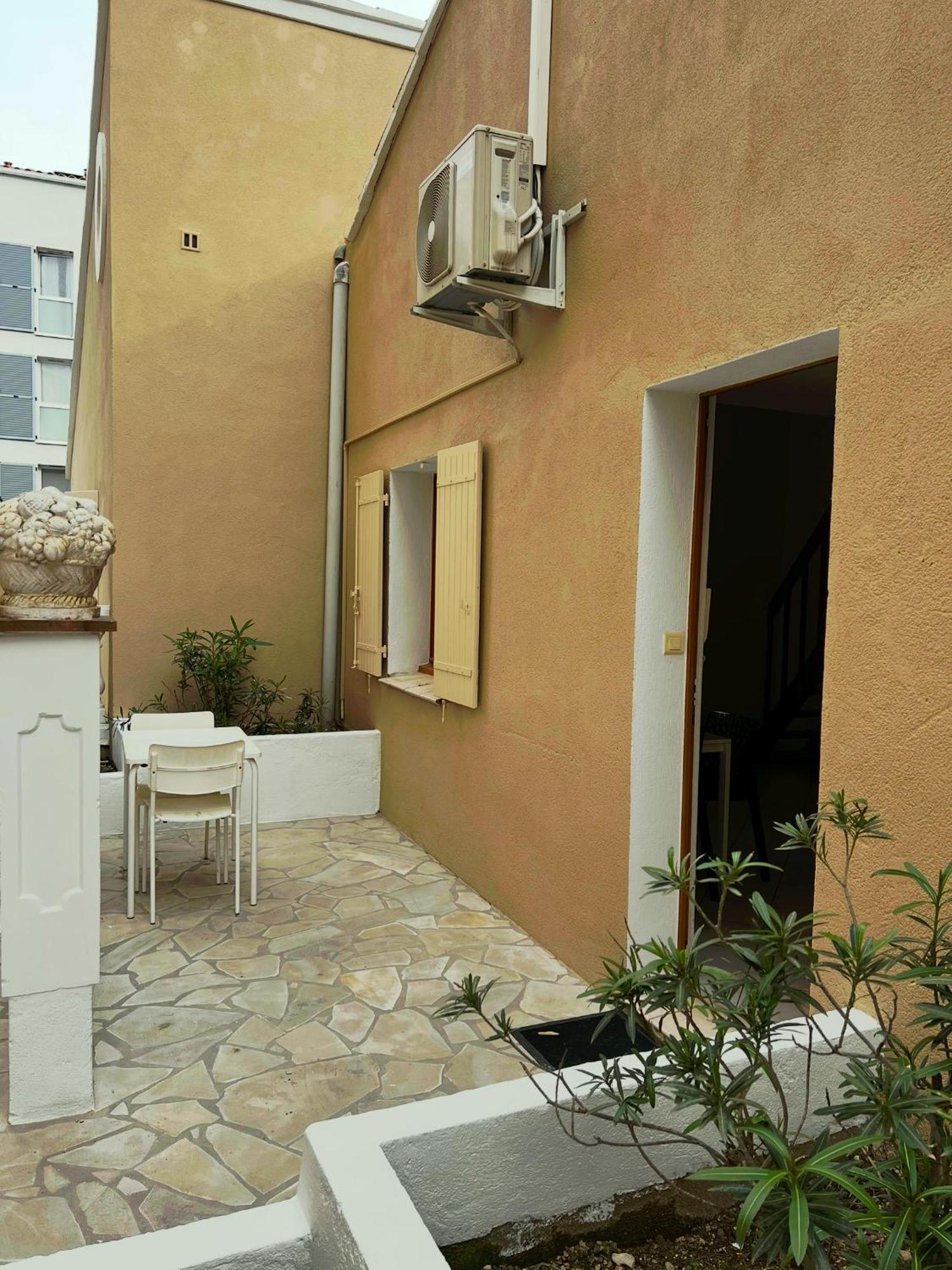 Residence Enzo Paradise La Seyne-sur-Mer Exterior photo